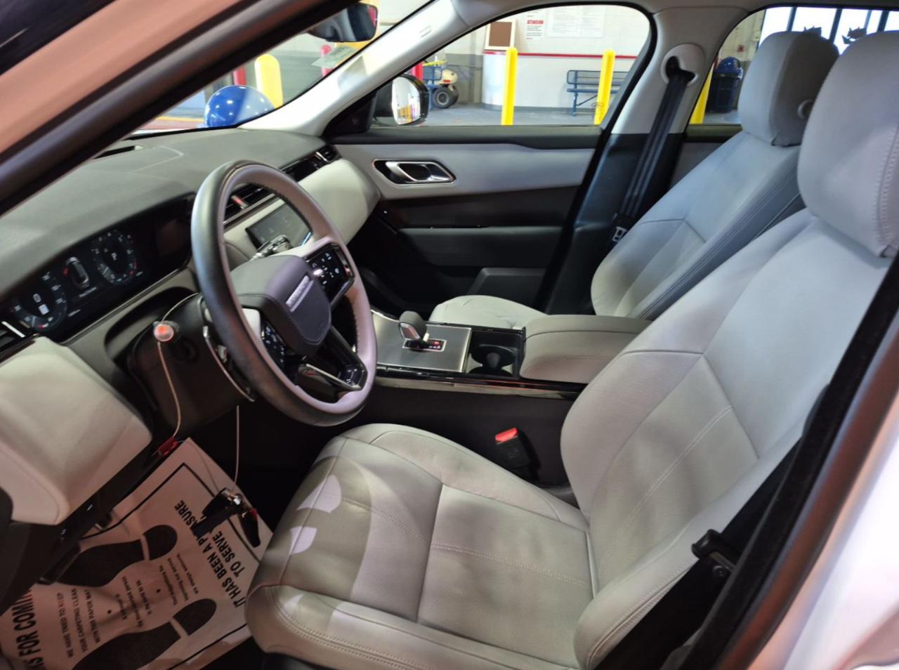 Land Rover Range Rover Velar P400 Dynamic SE 2025