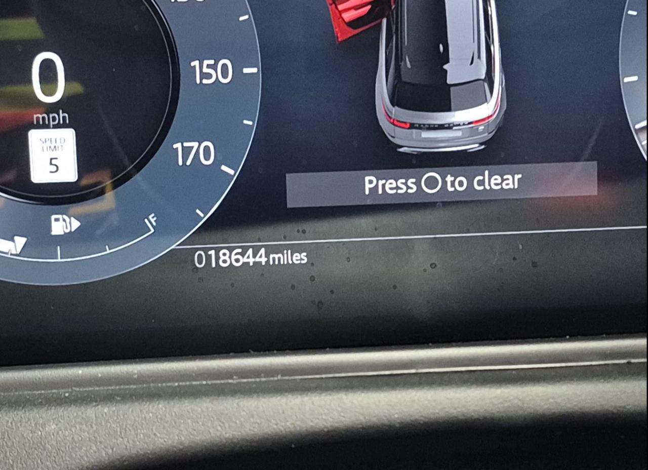 Land Rover Range Rover Velar P400 Dynamic SE 2025