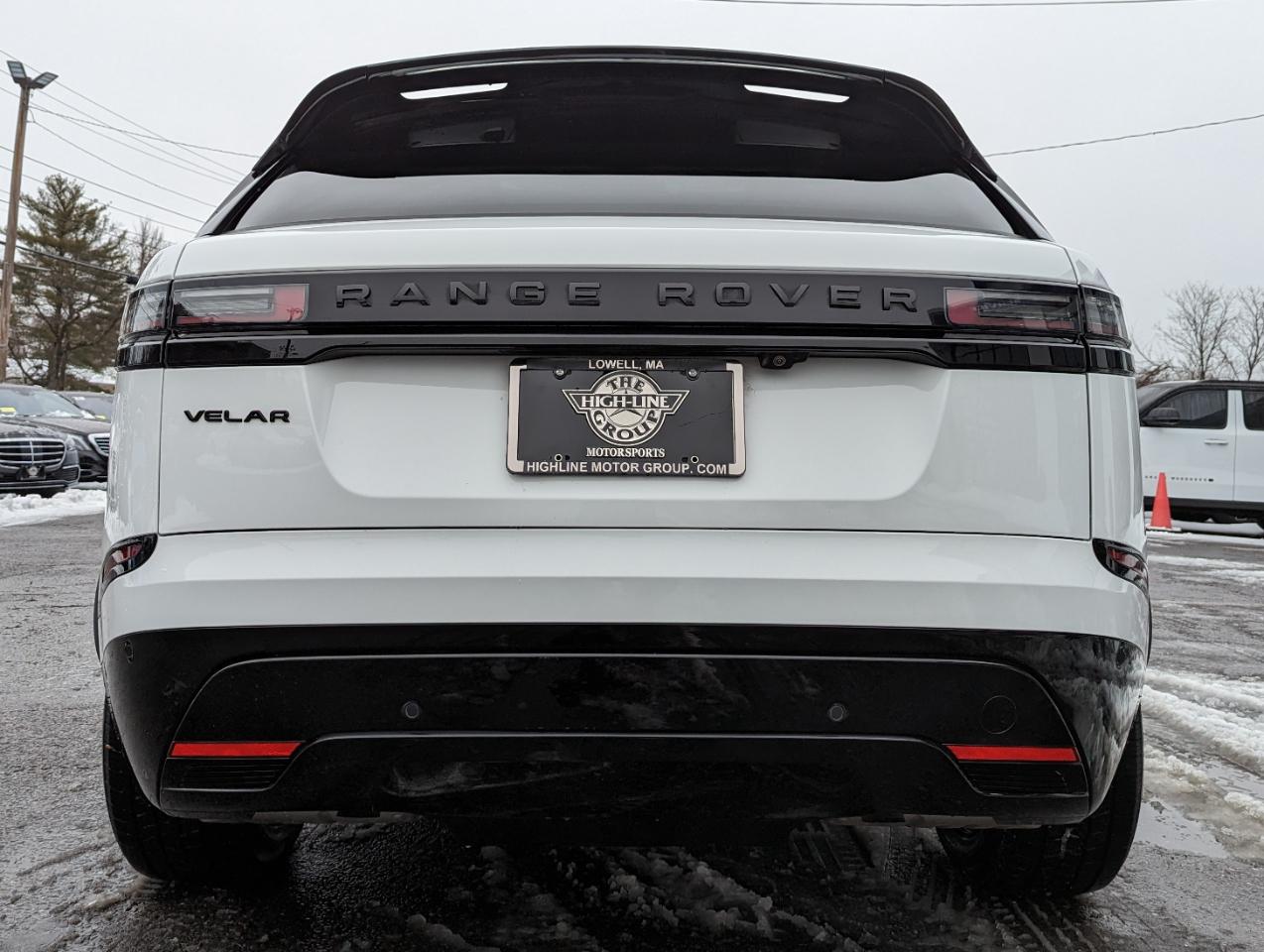 Land Rover Range Rover Velar P400 Dynamic SE 2025