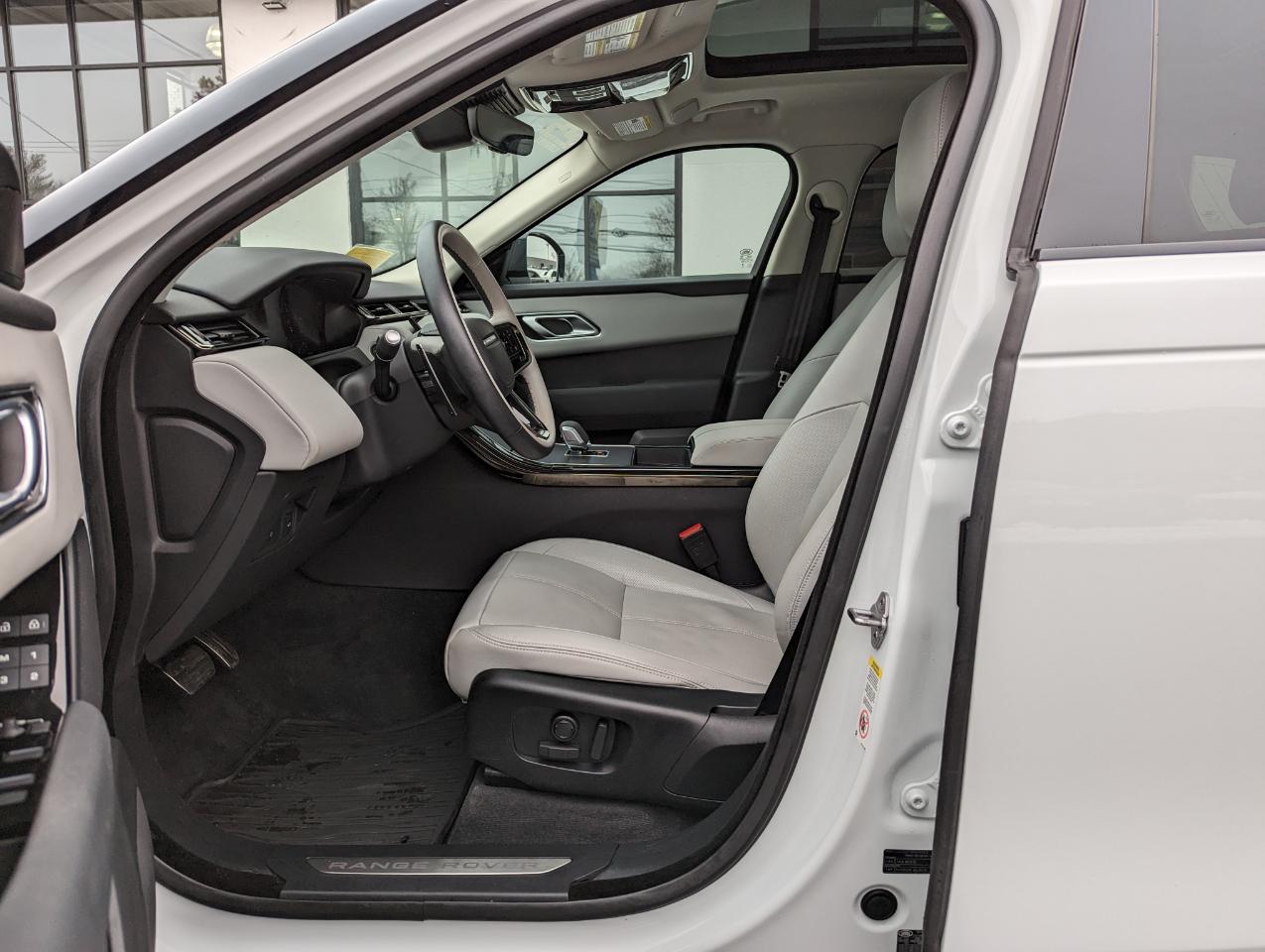 Land Rover Range Rover Velar P400 Dynamic SE 2025