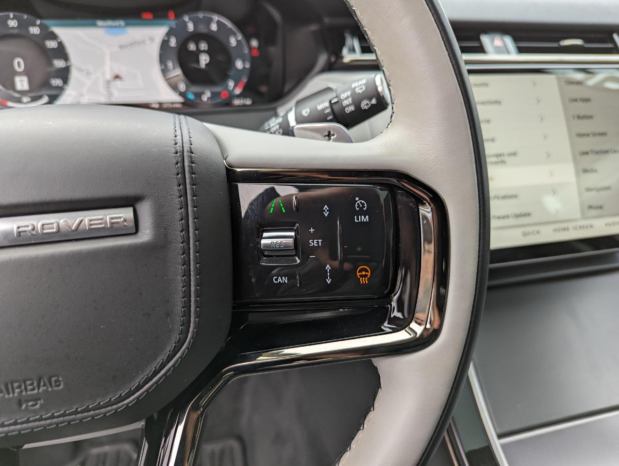 Land Rover Range Rover Velar P400 Dynamic SE 2025