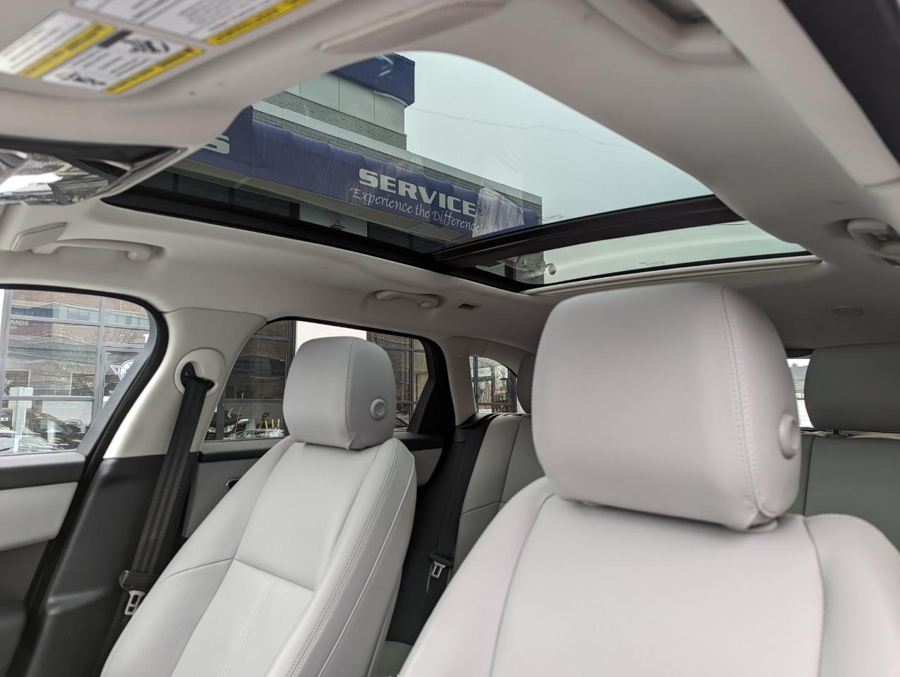 Land Rover Range Rover Velar P400 Dynamic SE 2025