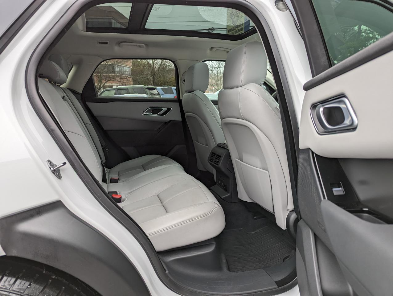 Land Rover Range Rover Velar P400 Dynamic SE 2025