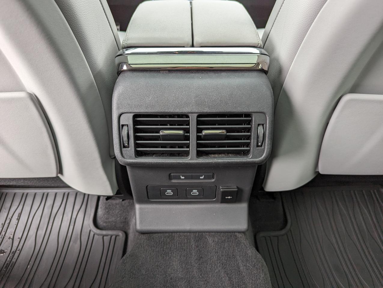 Land Rover Range Rover Velar P400 Dynamic SE 2025