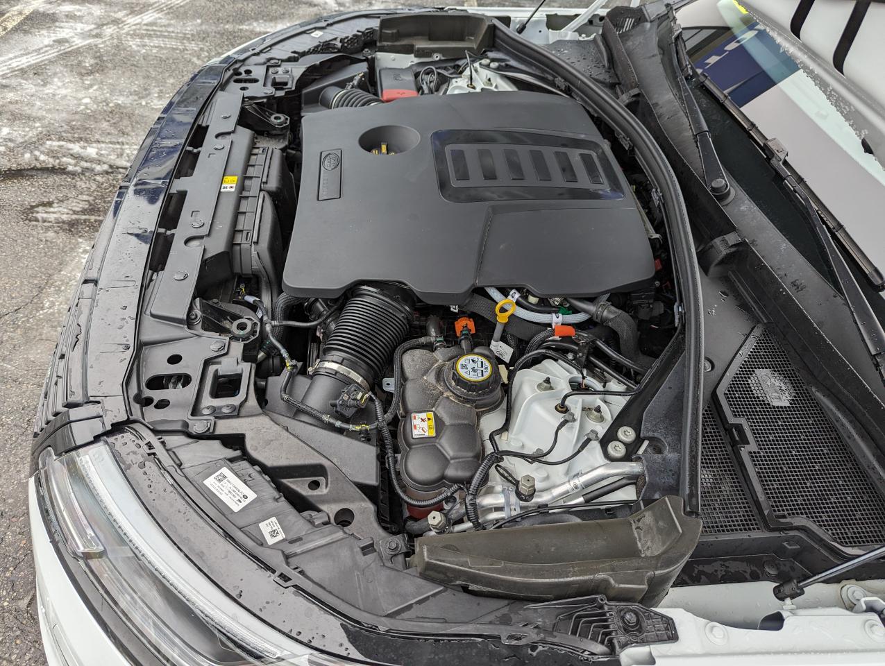 Land Rover Range Rover Velar P400 Dynamic SE 2025