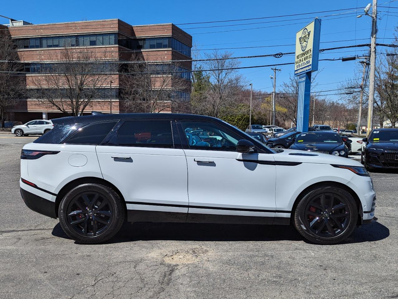 Land Rover Range Rover Velar P400 Dynamic SE 2025