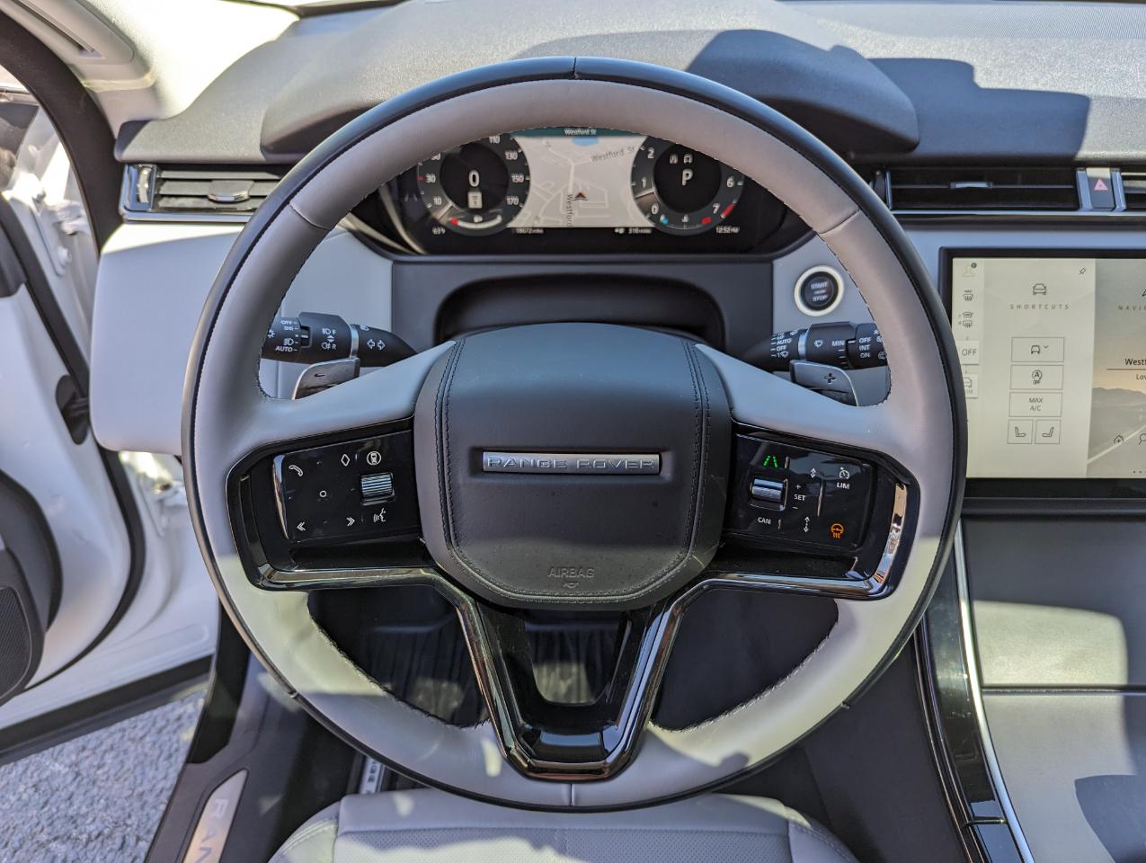 Land Rover Range Rover Velar P400 Dynamic SE 2025