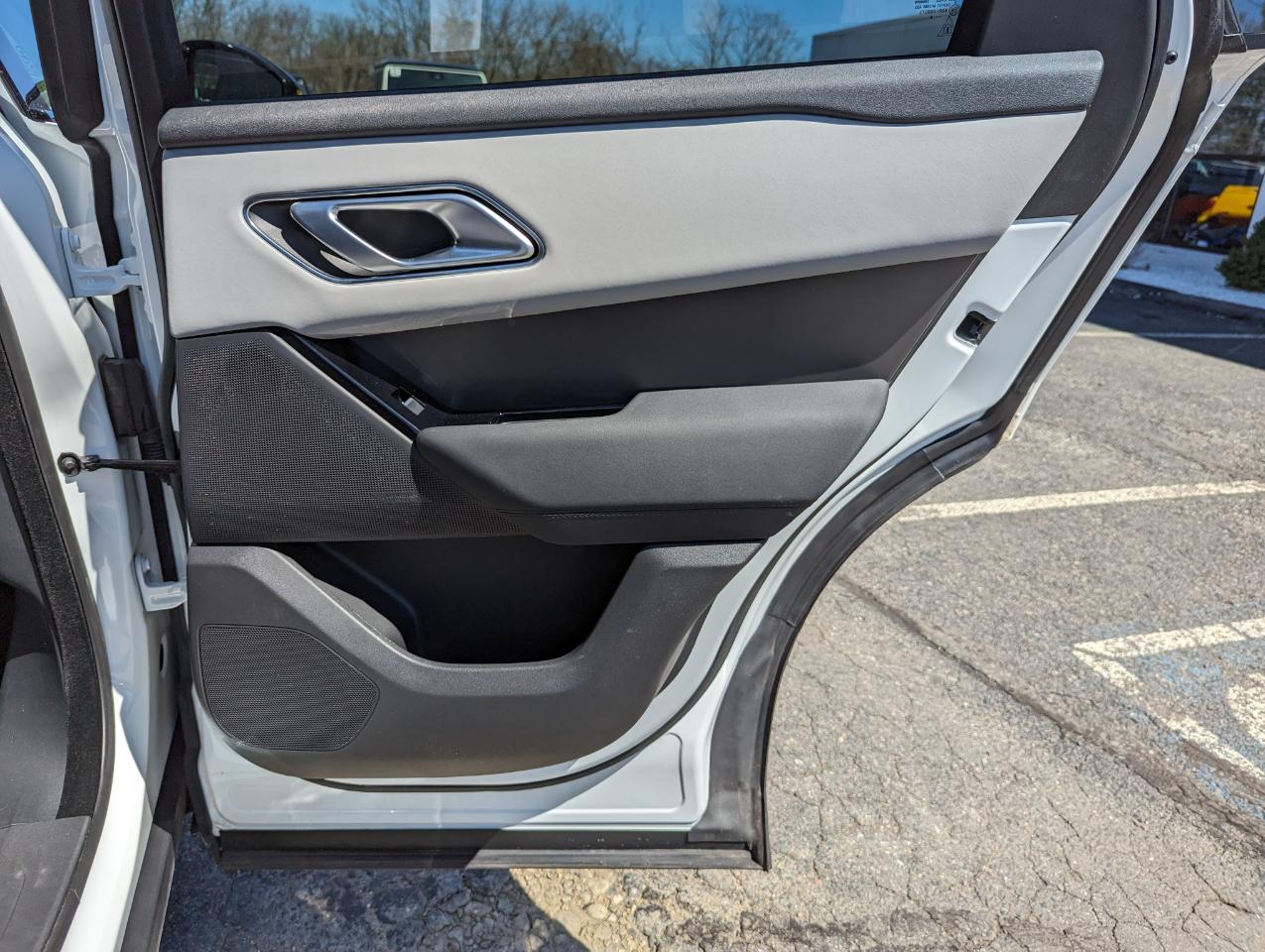 Land Rover Range Rover Velar P400 Dynamic SE 2025