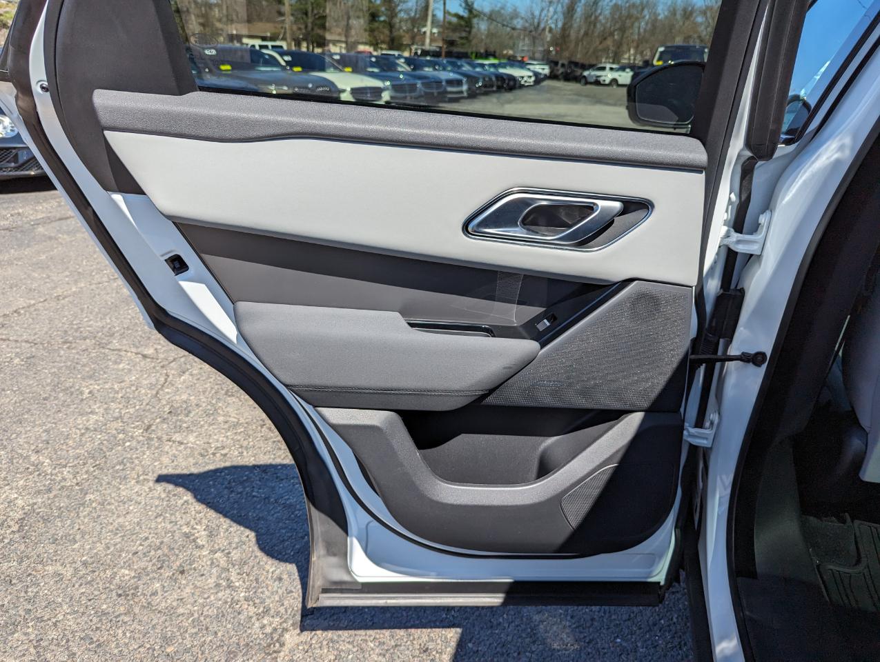 Land Rover Range Rover Velar P400 Dynamic SE 2025