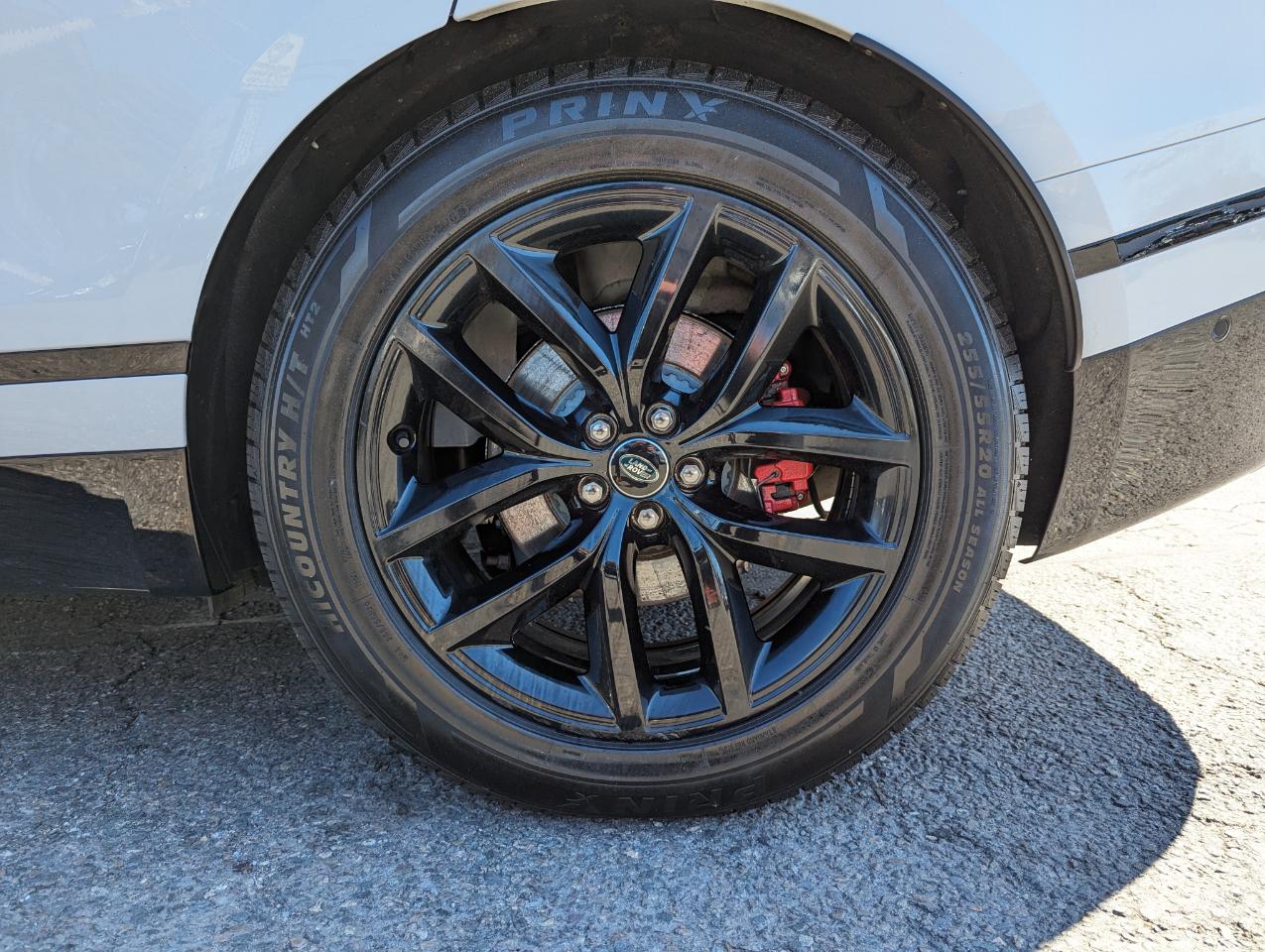 Land Rover Range Rover Velar P400 Dynamic SE 2025