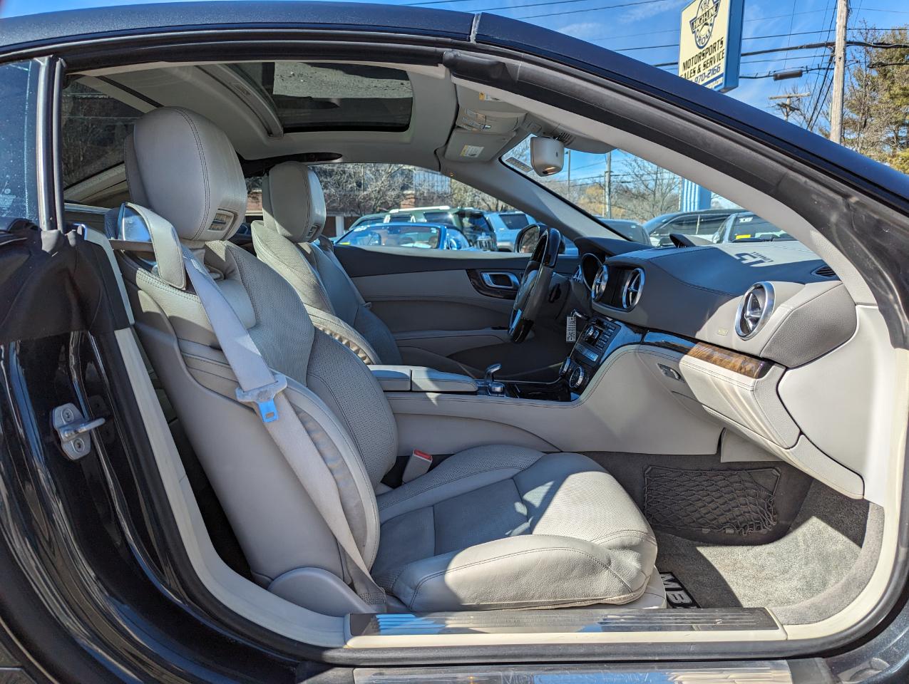 Mercedes-Benz SL-Class 2dr Roadster SL 400 2015