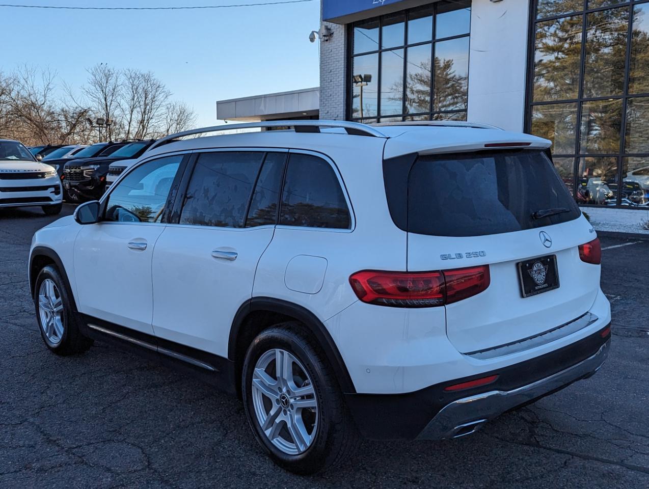 Mercedes-Benz GLB GLB 250 4MATIC SUV 2023