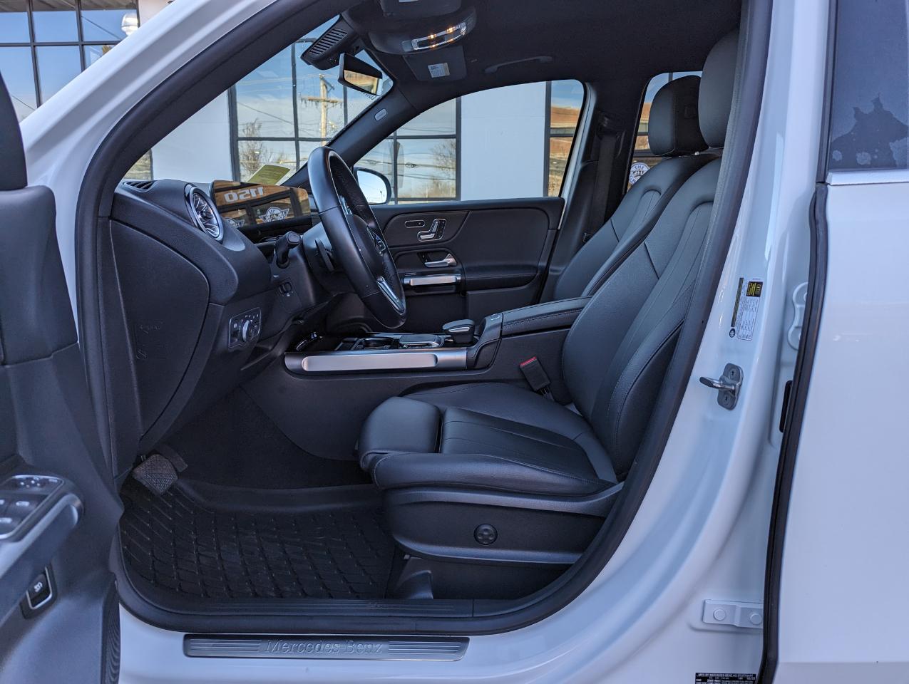 Mercedes-Benz GLB GLB 250 4MATIC SUV 2023