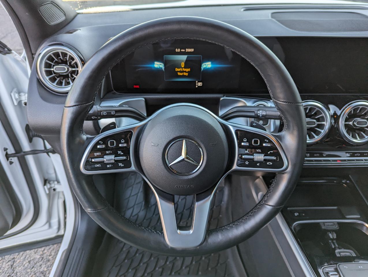 Mercedes-Benz GLB GLB 250 4MATIC SUV 2023