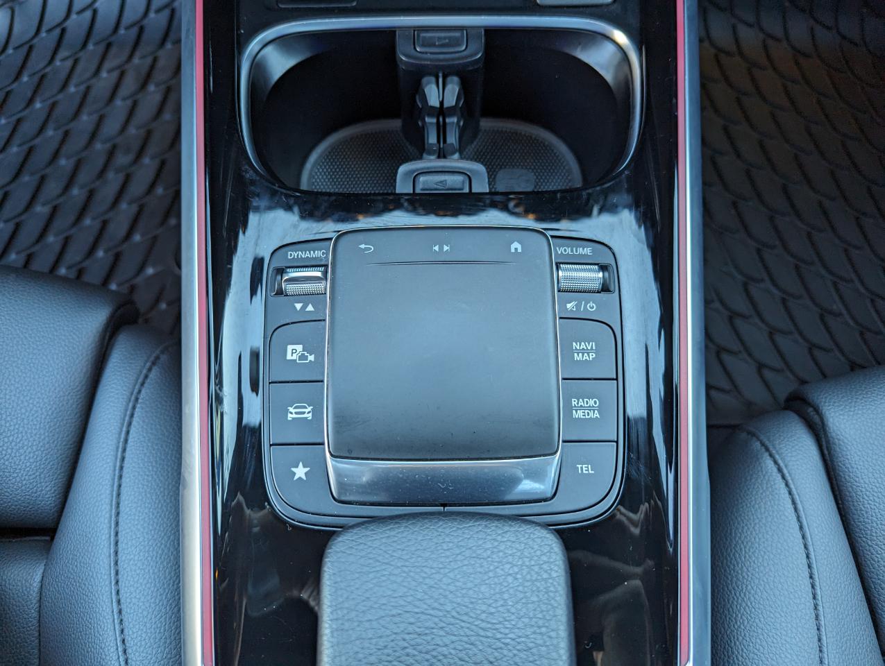 Mercedes-Benz GLB GLB 250 4MATIC SUV 2023