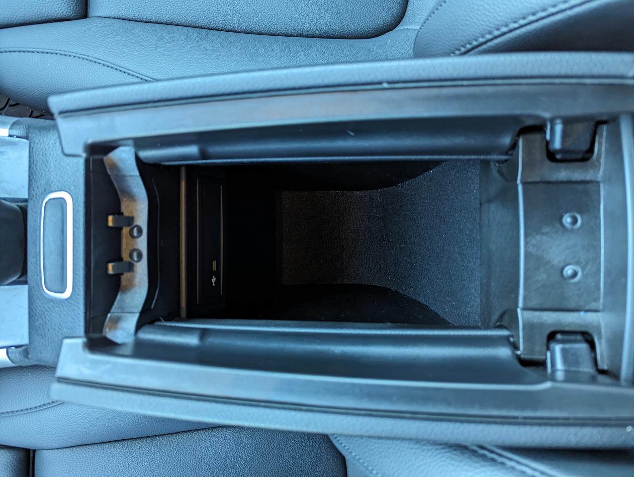 Mercedes-Benz GLB GLB 250 4MATIC SUV 2023