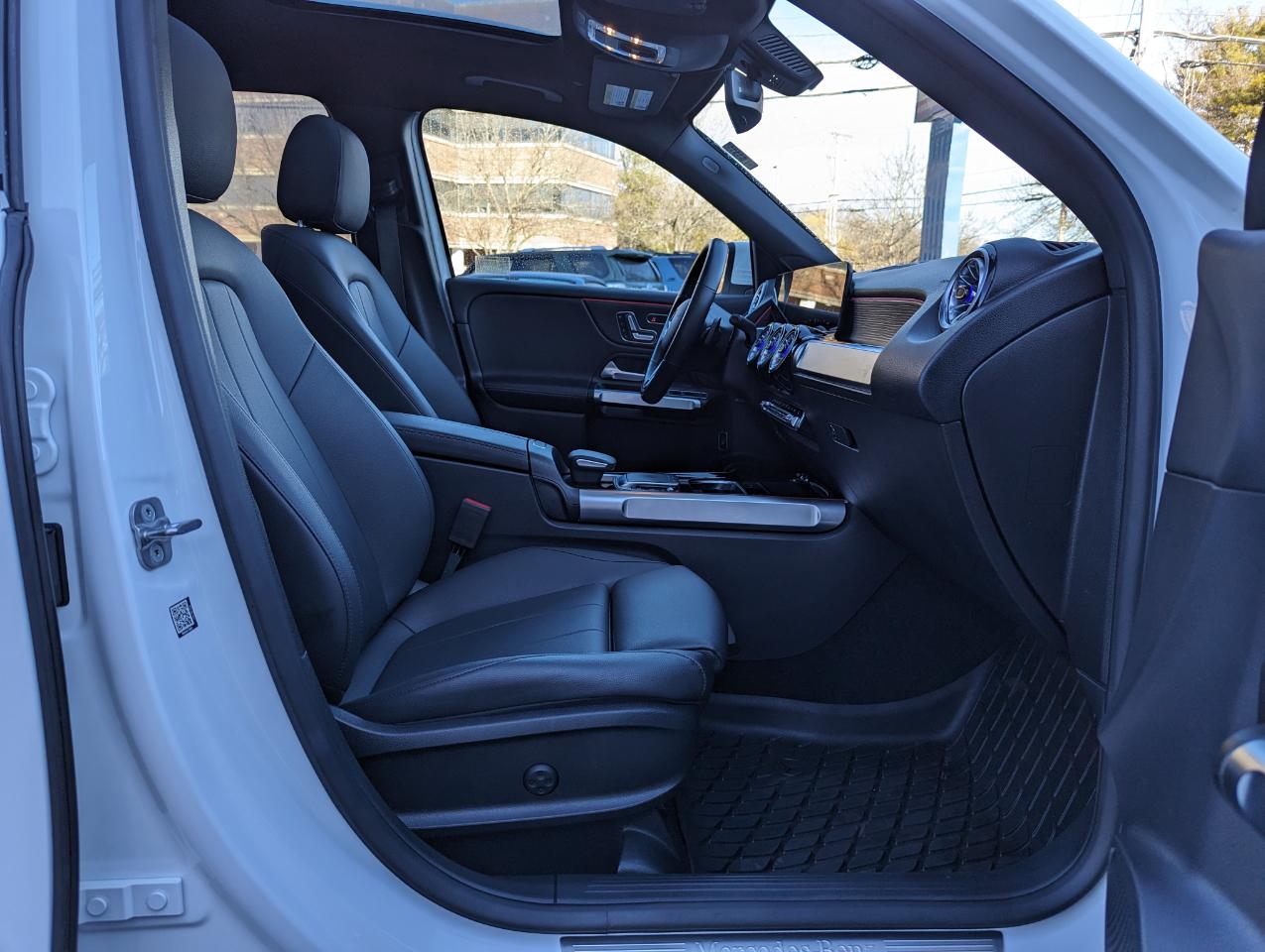 Mercedes-Benz GLB GLB 250 4MATIC SUV 2023