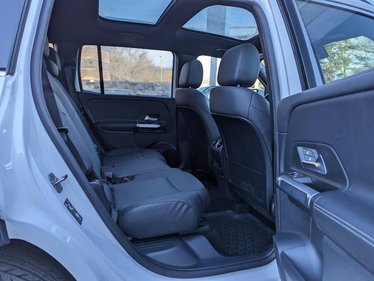 Mercedes-Benz GLB GLB 250 4MATIC SUV 2023