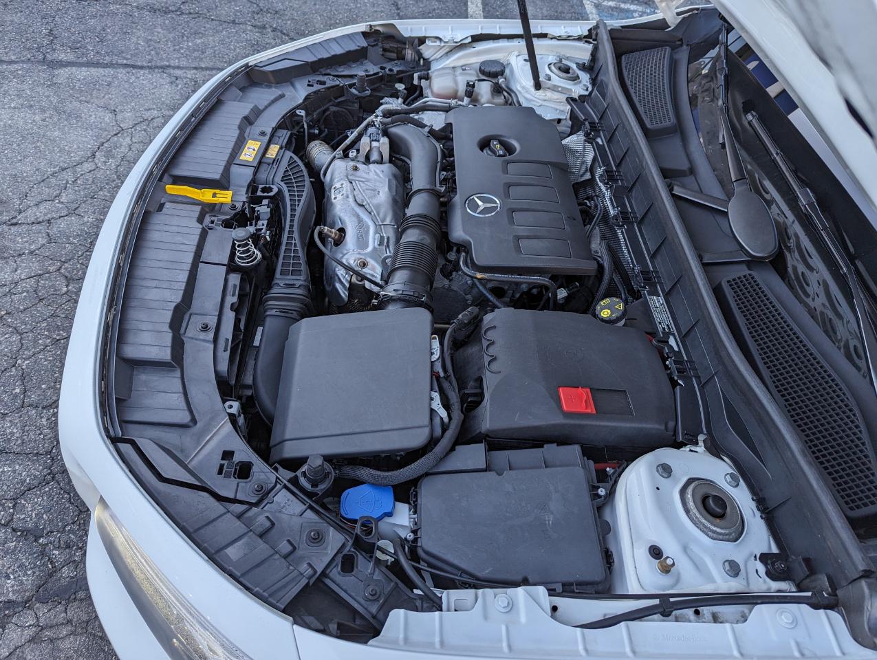 Mercedes-Benz GLB GLB 250 4MATIC SUV 2023