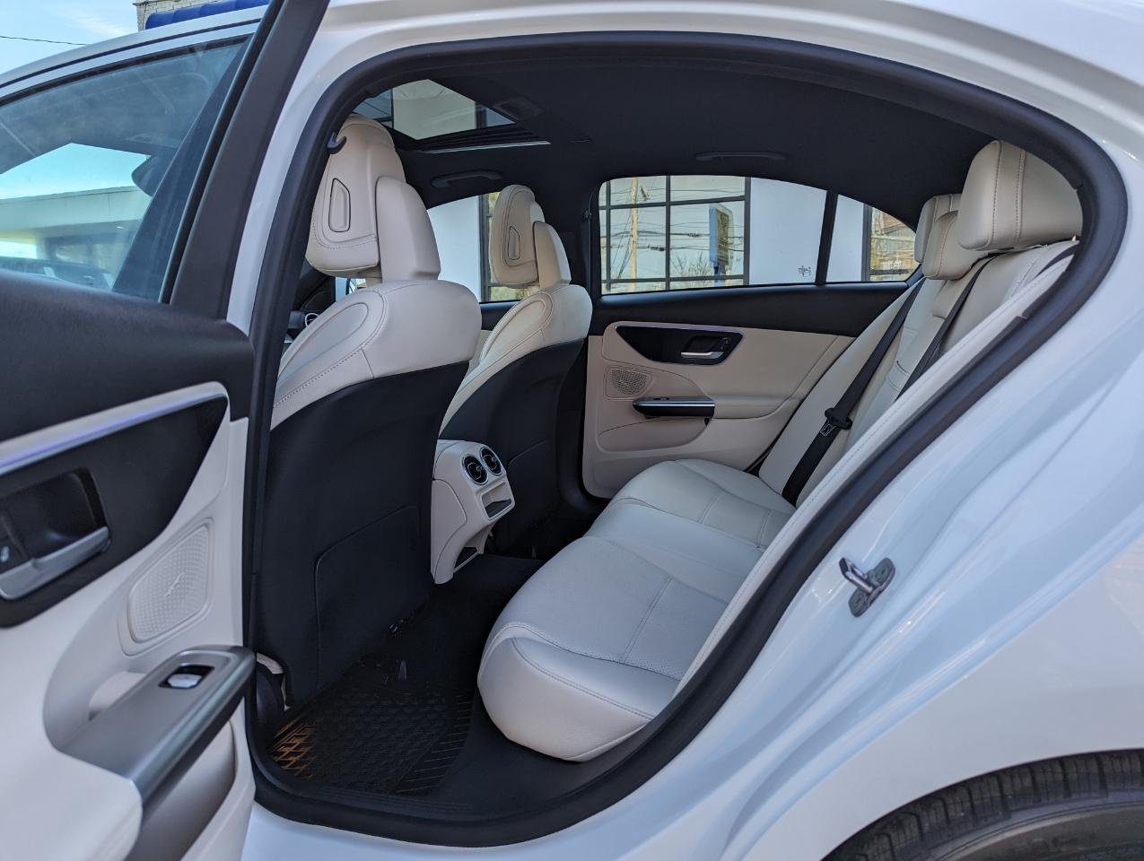 Mercedes-Benz C-Class C 300 4MATIC Sedan 2024