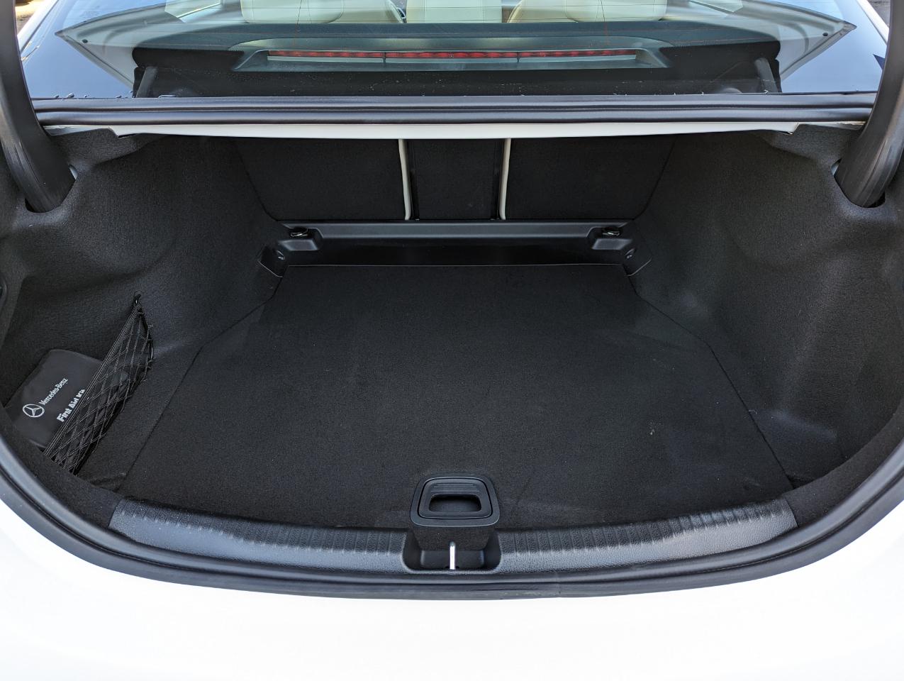 Mercedes-Benz C-Class C 300 4MATIC Sedan 2024