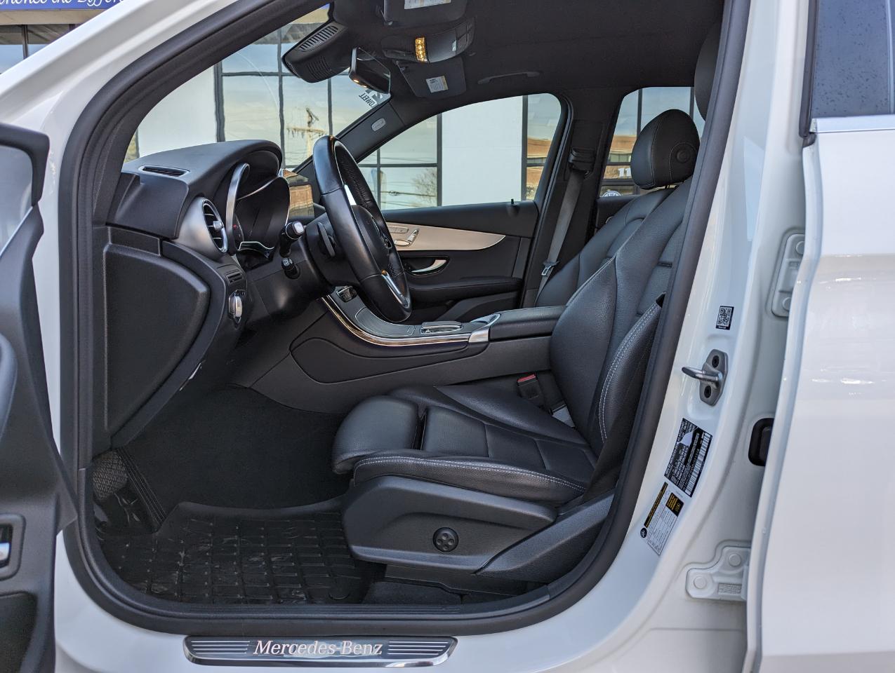 Mercedes-Benz GLC GLC 300 4MATIC SUV 2021