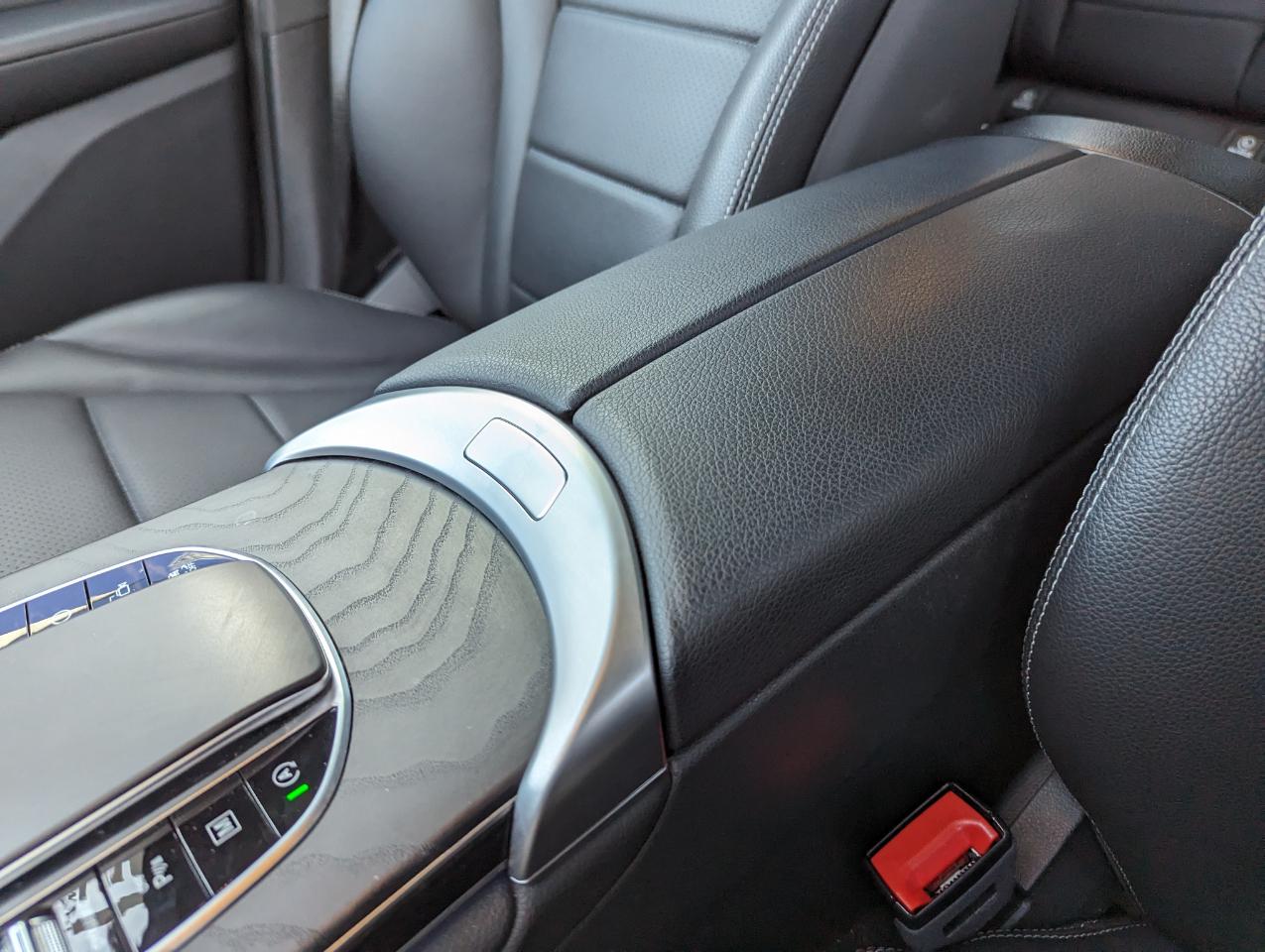 Mercedes-Benz GLC GLC 300 4MATIC SUV 2021