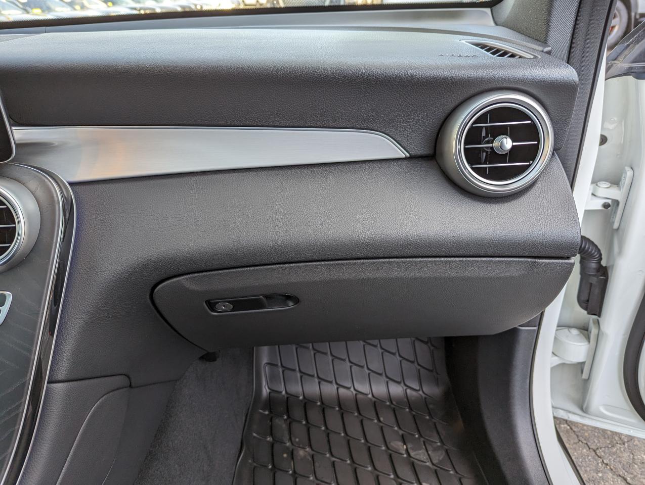 Mercedes-Benz GLC GLC 300 4MATIC SUV 2021