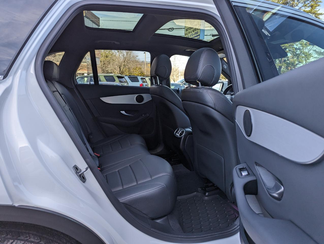 Mercedes-Benz GLC GLC 300 4MATIC SUV 2021