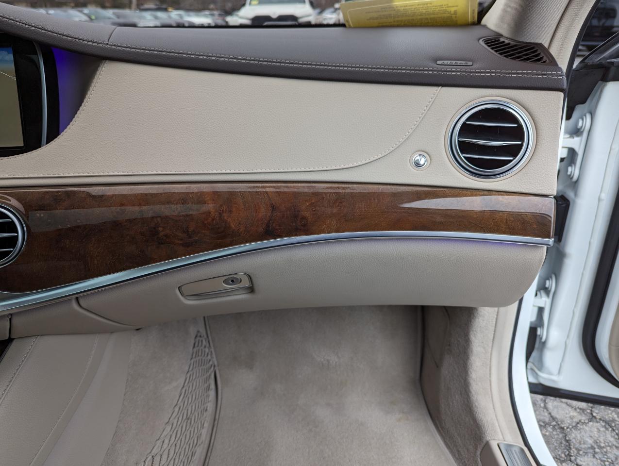 Mercedes-Benz S-Class 4dr Sdn S 550 4MATIC 2014