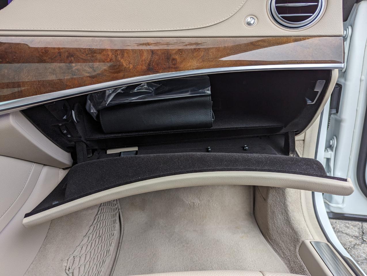 Mercedes-Benz S-Class 4dr Sdn S 550 4MATIC 2014