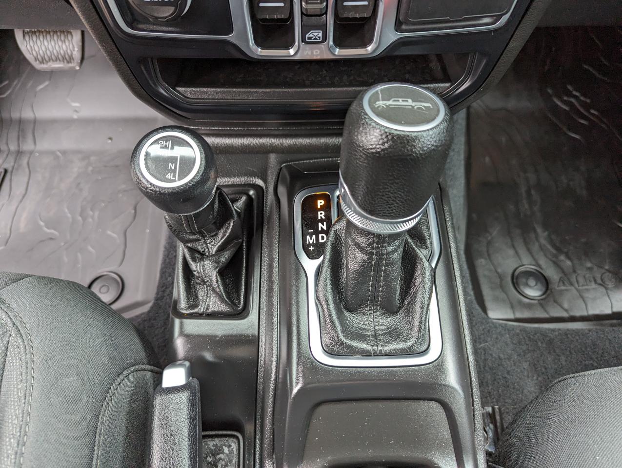 Jeep Gladiator Willys 4x4 2023