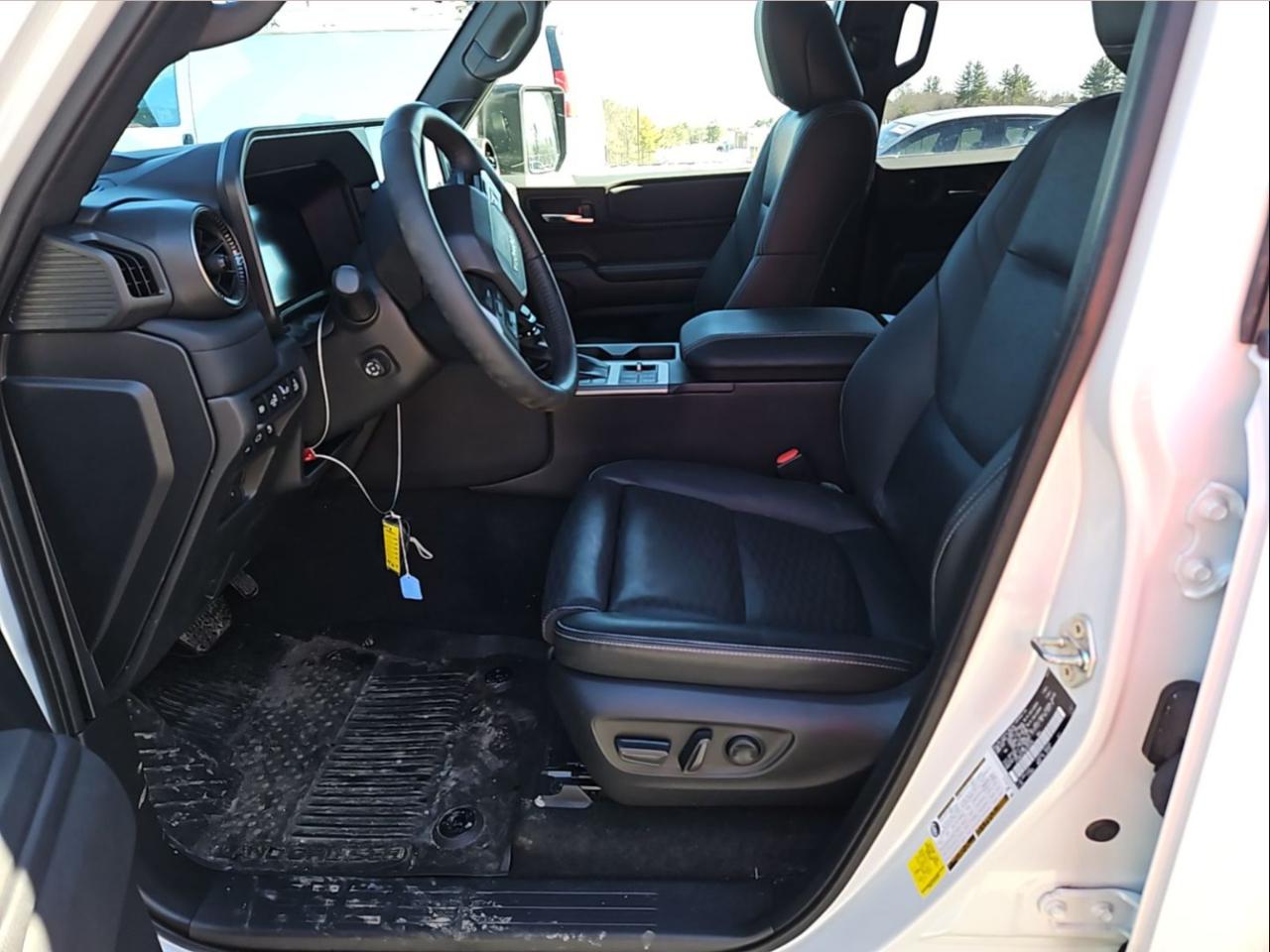 Toyota Land Cruiser 4WD (Natl) 2024