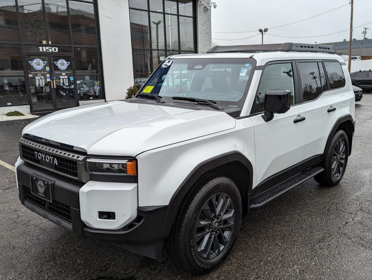 Toyota Land Cruiser 4WD (Natl) 2024