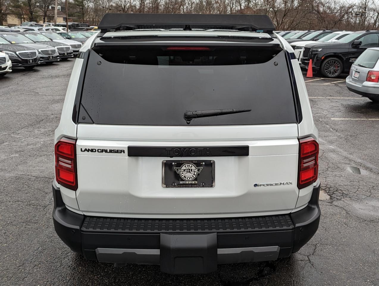 Toyota Land Cruiser 4WD (Natl) 2024