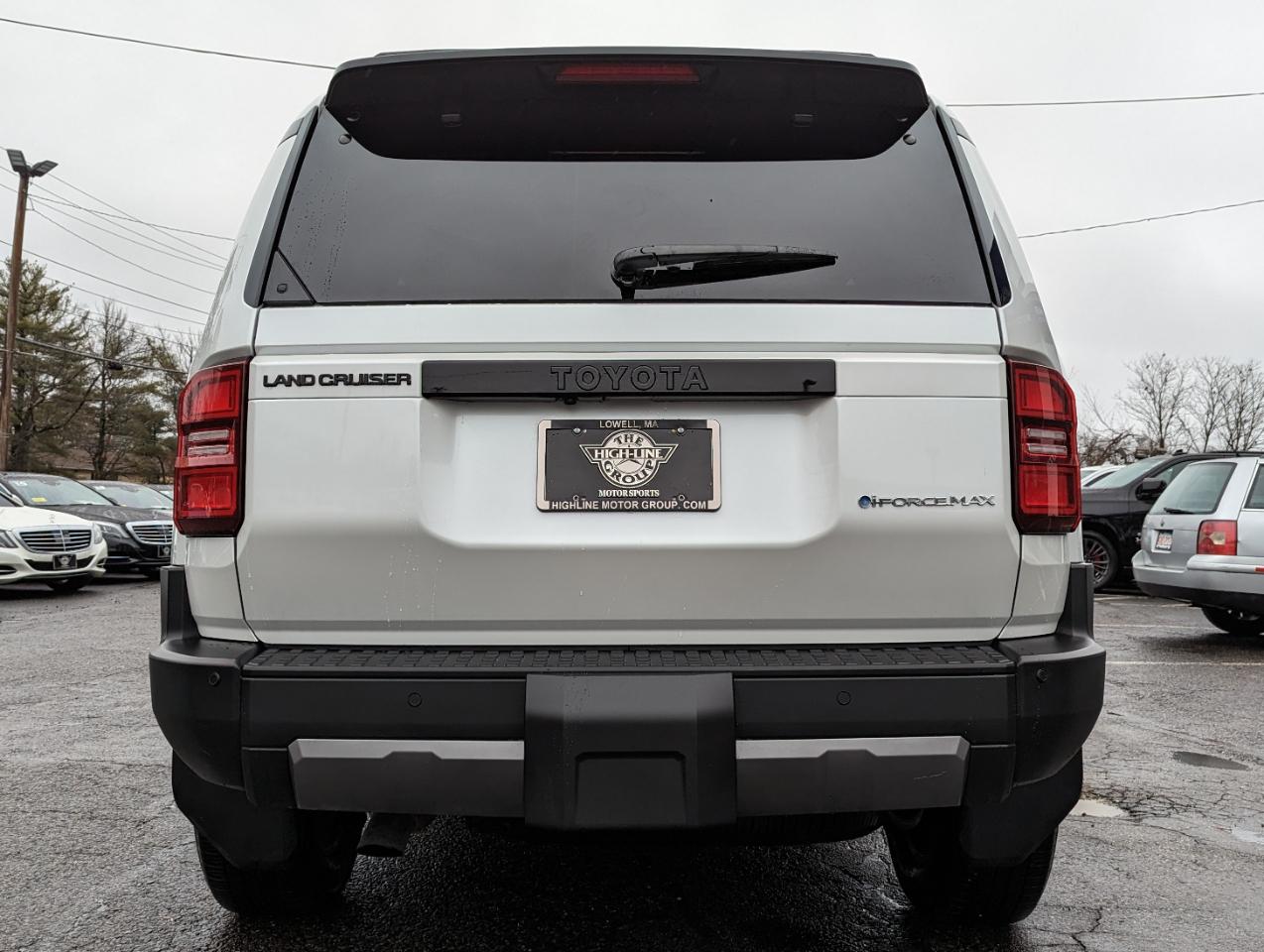 Toyota Land Cruiser 4WD (Natl) 2024