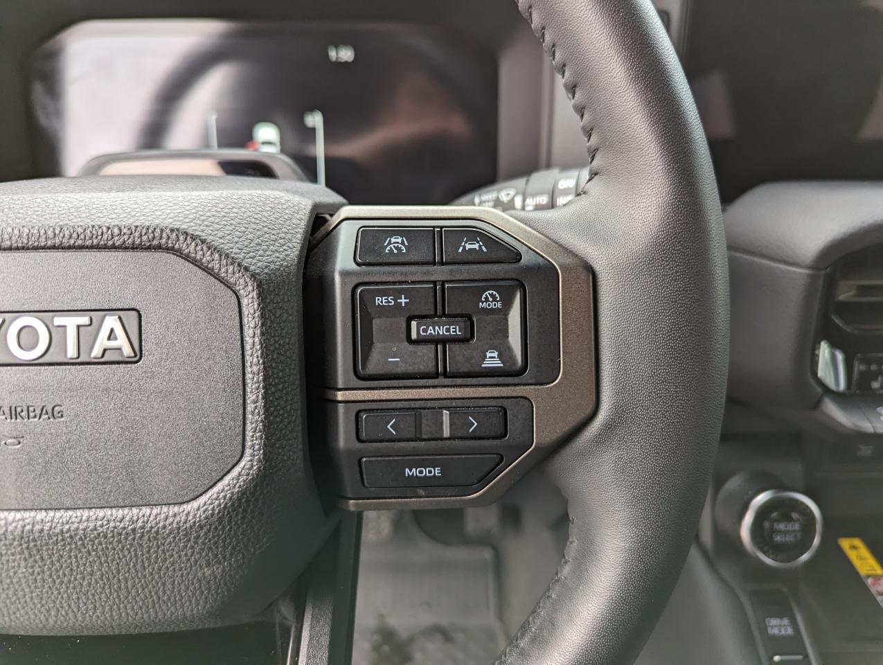 Toyota Land Cruiser 4WD (Natl) 2024