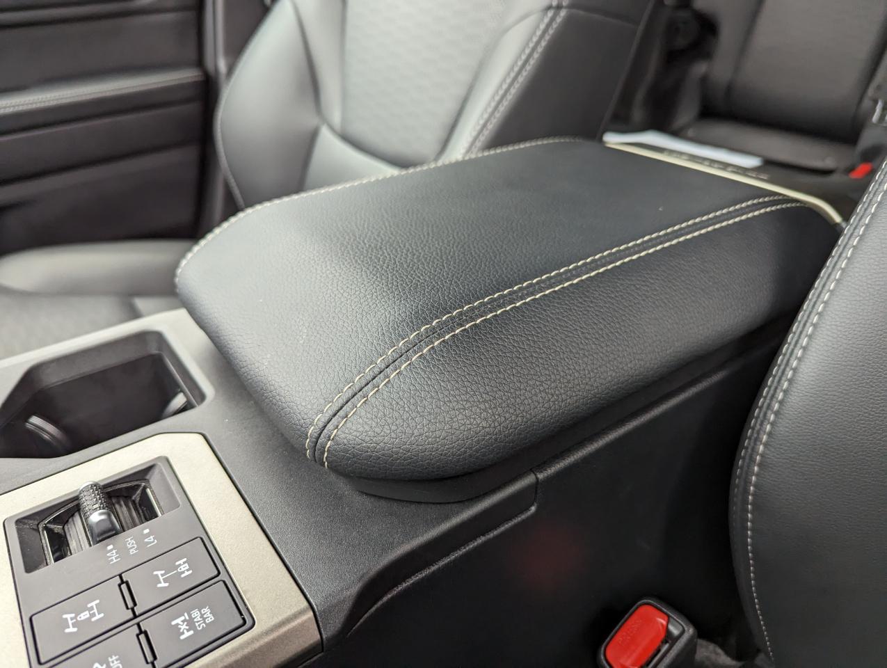 Toyota Land Cruiser 4WD (Natl) 2024