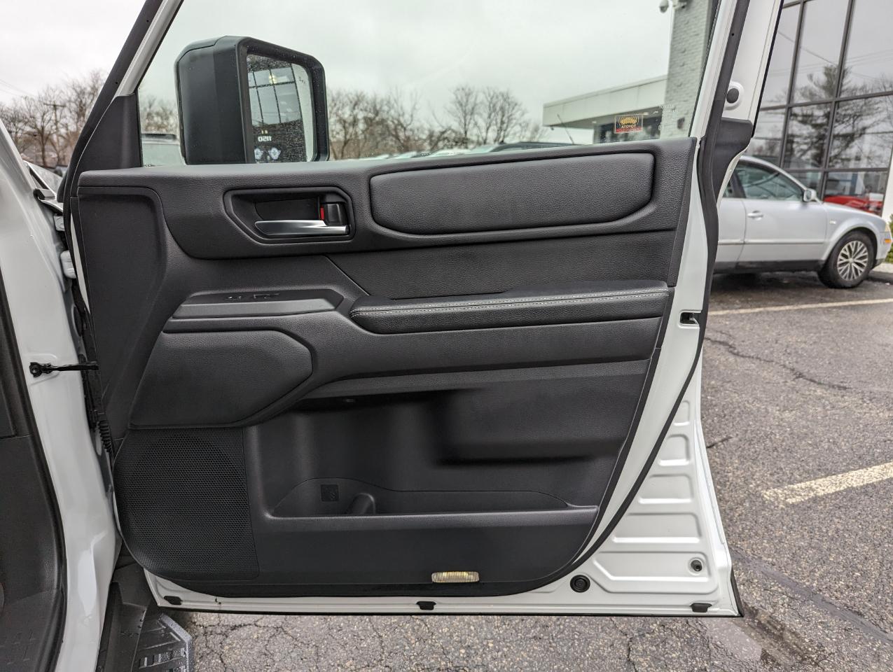 Toyota Land Cruiser 4WD (Natl) 2024