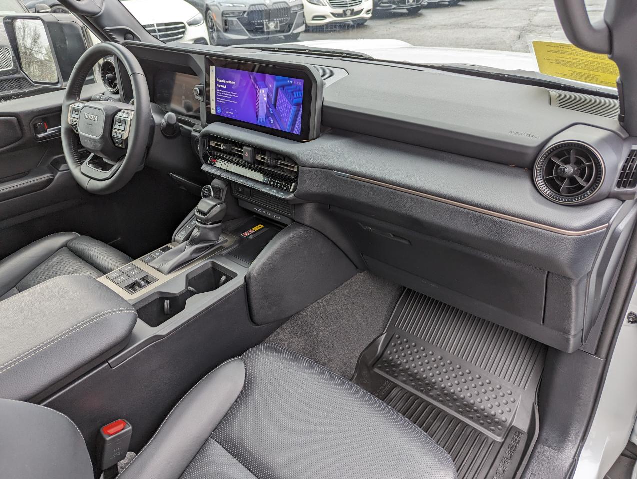 Toyota Land Cruiser 4WD (Natl) 2024