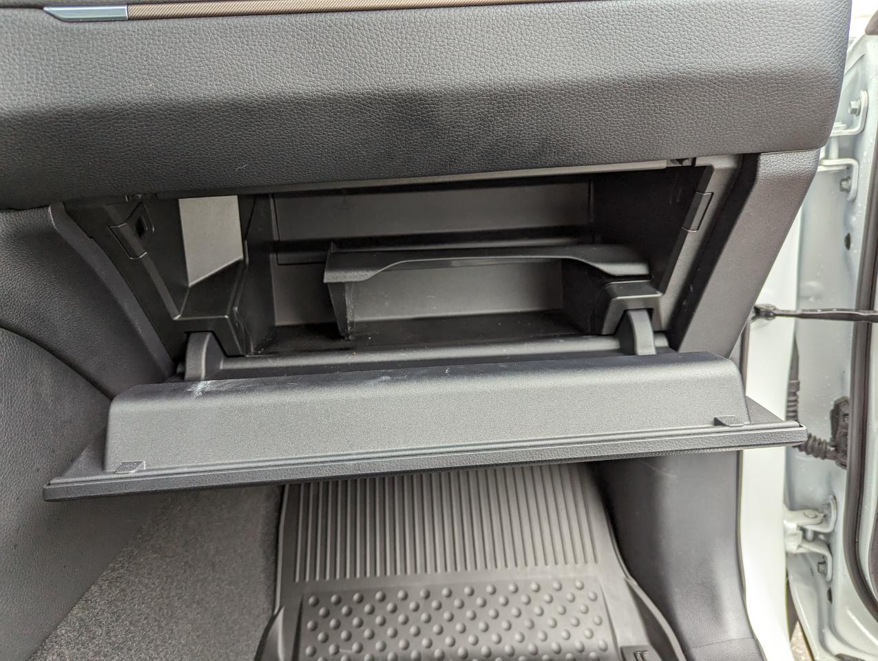 Toyota Land Cruiser 4WD (Natl) 2024