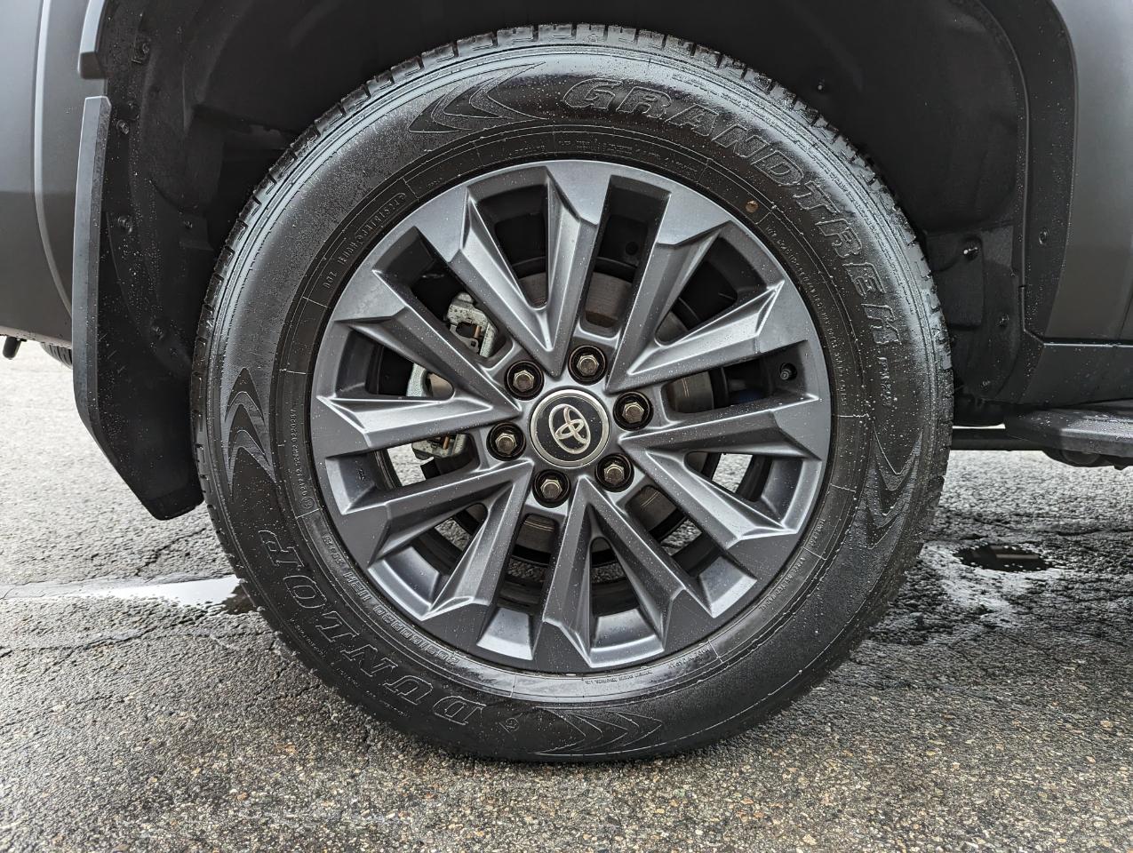 Toyota Land Cruiser 4WD (Natl) 2024