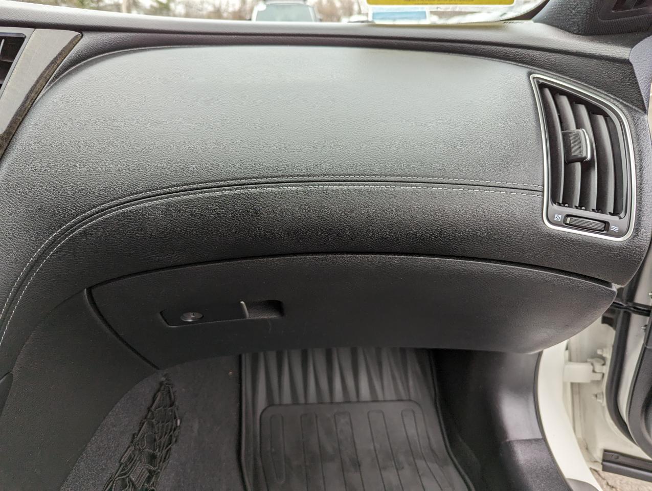 Infiniti Q60 3.0t Premium AWD 2017