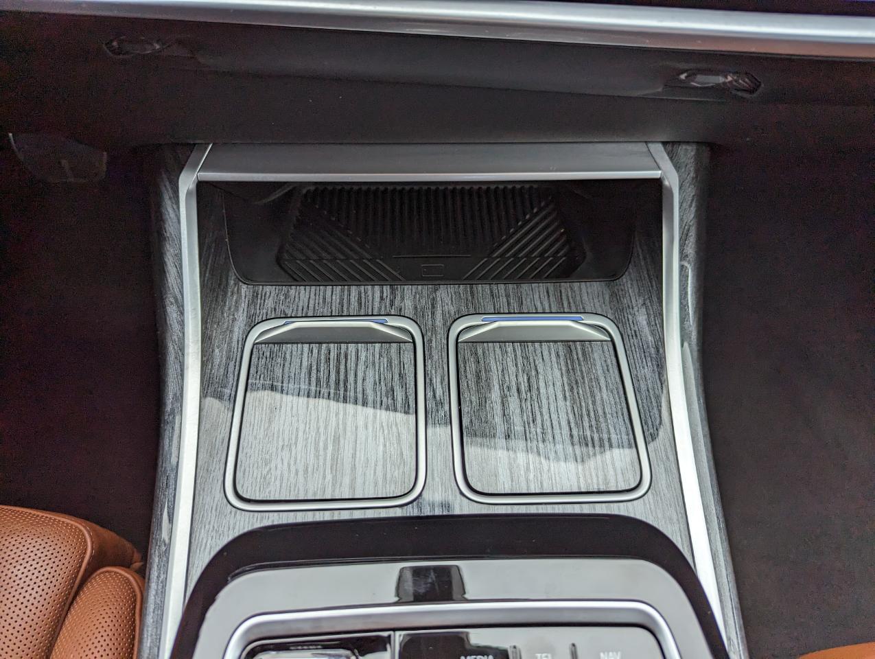 BMW 7 Series 760i xDrive Sedan 2023