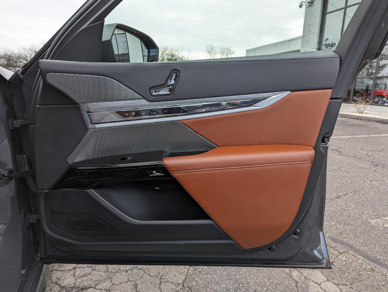 BMW 7 Series 760i xDrive Sedan 2023