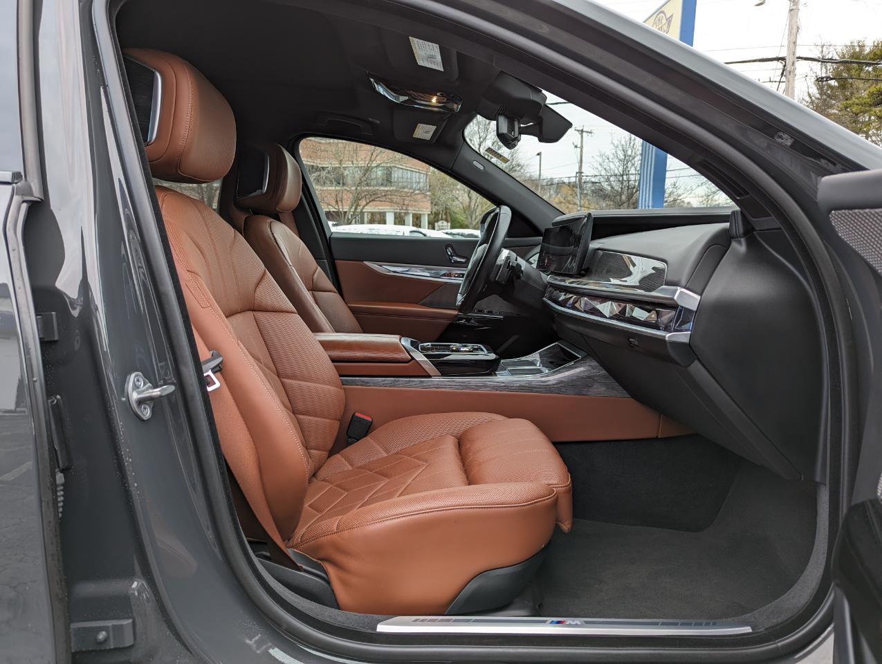 BMW 7 Series 760i xDrive Sedan 2023