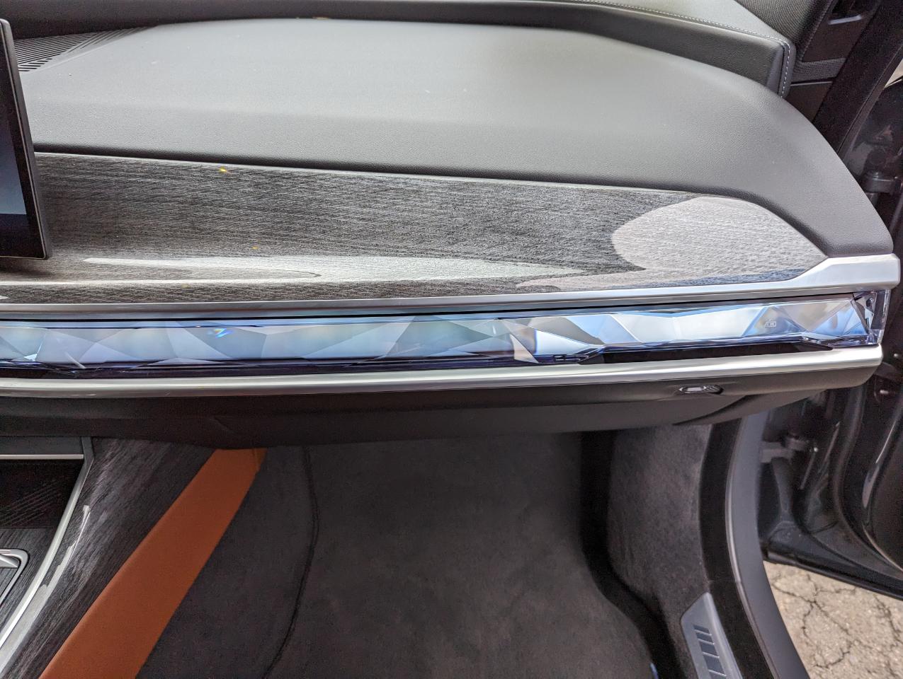 BMW 7 Series 760i xDrive Sedan 2023