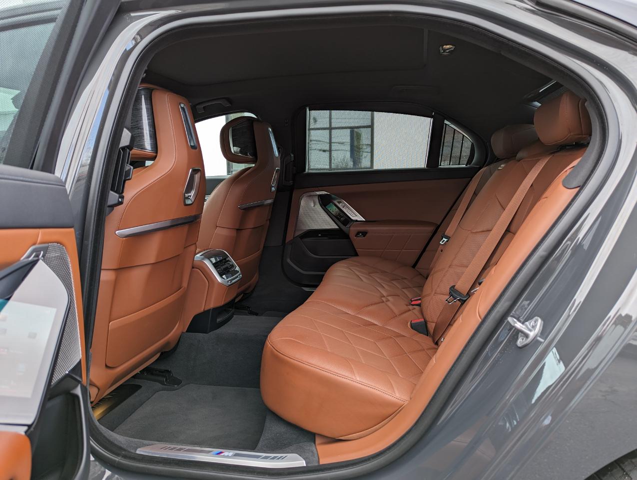 BMW 7 Series 760i xDrive Sedan 2023