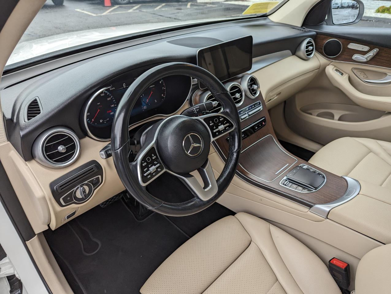 Mercedes-Benz GLC GLC 300 4MATIC SUV 2022