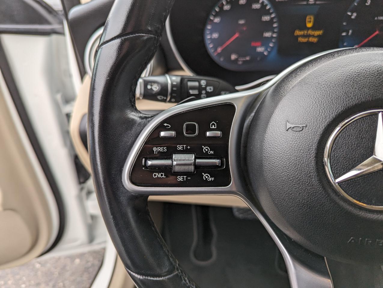 Mercedes-Benz GLC GLC 300 4MATIC SUV 2022